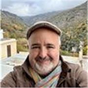 Clase premium de hebreo con profesor nativo y psicólogo: reserva tu sesión gratuita hoy 📚