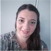 Insegnante di inglese con certificazione Cambridge di livello B1 offre lezioni private a studenti di scuola media e superiore