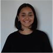 Estudiante universitaria, recibida de la academia de Inglés  Leaders  en el año 2021. 