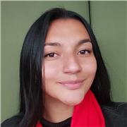 profesora de apoyo escolar especializada en la asesoría de trabajos y talleres