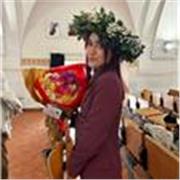 Laureata all’Università l’Orientale di Napoli impartisce lezioni di lingua inglese e francese