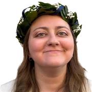 Sono una simpatica ragazza neo laureata in Giurisprudenza che cercherà di aiutarti in modo non noioso e monotono!