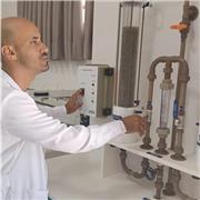 Estou cursando 4° Ano de Engenharia de Produção e sou bom pra ensinar matemática, tenho muita facilidade em explicar e desenvolver