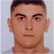 Profesor titulado en Educación Primaria, con especialidad musical. 