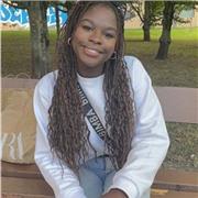 Soy estudiante de bachillerato. Puedo dar clases de todas las edades de primaria.