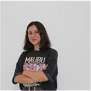 Laureata in Scienze della Comunicazione, con esperienza nel marketing digitale, offro lezioni online personalizzate.