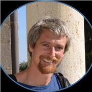 Profesor con varios años de experiencia docente en centros privados. Muy buenas dotes pedagógicas y resultados en la EvAU