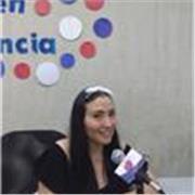 Docente nivela niños y niñas en las áreas de sociales y español