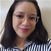 Professora de francês, com experiência em aulas online e presenciais para jovens e crianças