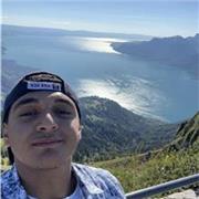 Étudiants donne cours de biophysique à des terminales ou des premières