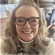 College Professor who is a native English speaker looking for curious learners to expand their language horizons!