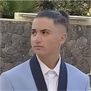 Ciao! Sono un giovane universitario con certificazione B1, pronto a dare lezioni d’inglese a studenti di elementari e medie.10€/h
