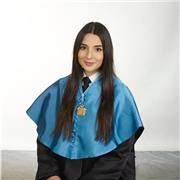 Profesora de inglés, graduada en Educación Primaria con mención en inglés imparte clase de todas las asignaturas de esta etapa y ESO. He vivido en países de habla inglesa lo que me ha permitido perfeccionar este idioma