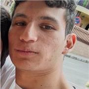 Puedo enseñar matemáticas a nivel de primaria y adaptándolos a su edad.