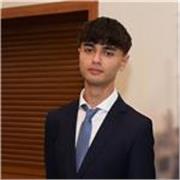 Estudiante de ingeniería enseña matemáticas hasta bachillerato en Madrid sur y centro - Clases personalizadas al 100%