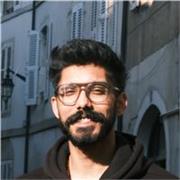 Professeur particulier donne des cours d'anglais aux élèves/ Private English teacher for students
