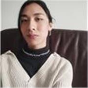 Artiste compositrice donne cours de piano débutant/intermédiaire