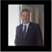 Licenciado en derecho, con más de 20 años en el ejercicio del Derecho, se ofrece para clases y preparar oposiciones de justicia.