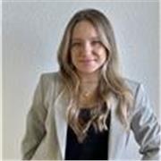 Estudiante de un Master en Produccion Ejecutiva, por lo que convivo con los números a diario. 