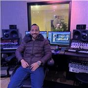 A professional audio engineer with over fifteen years of experience in recording, mixing and post- production.