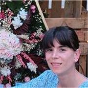 Profesora titulada, especializada en infantil pero con mucha experiencia en primaria, imparto todas las asignaturas e inglés. 