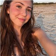 Soy Martina, paciente y creativa. Doy clases de refuerzo a niños de primaria en cualquier asignatura, creando un ambiente positivo