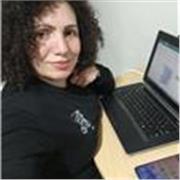 Experta en el área de marketing digital, con mas de 5 años de experiencia, ofrece clases on line para el manejo de redes sociales.