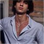 Sei alla ricerca di qualcuno che ti possa aiutare con l’italiano? Io sono pronto a seguirti per renderti autonomo