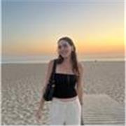 Estudiante de 4º de Enfermería, ofrezco clases de refuerzo y apoyo de Inglés, Lengua, Matemáticas... presenciales y online.