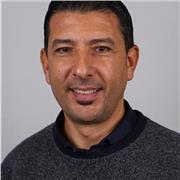 I can teach the kids English and French