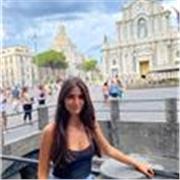 Studentessa di lingue culture e traduzioni impartisce lezioni di spagnolo, italiano, francese