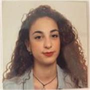 Laureata in Scienze della Mediazione Linguistica, inglese e spagnolo
