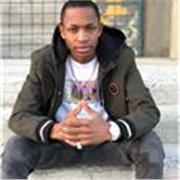 Native English tutor with 4 years' experience offering private English lessons for children and adults in online