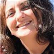 I speak fluent English and Spanish, I'd love to help anyone trying to learn a new language, adults and children welcome