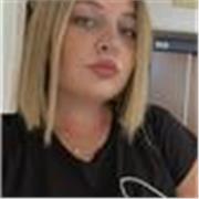 Studentessa ripartisce lezioni private,di inglese e francese