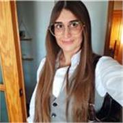 Profesora de bioquímica, biología, química, o cualquier tipo de asignatura de ciencias, desde niños hasta universitarios.