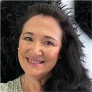 Enseignante de français primaire, collège et enseignante en FLE : français langue étrangère pour les non francophones.