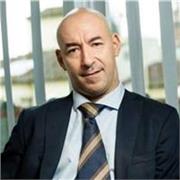 Esperienza e professionalità garantite. Sono scrittore a livello nazionale e professore universitario