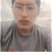 Profesor de educación física dicta clase a todas las edades