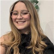 Diplômée en baccalauréat binational franco-espagnol, ce sera un réel honneur pour moi de partager mon amour pour cette langue