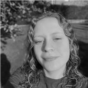 Tutrice de soutien scolaire de matière scientifiques (maths, svt, physique)