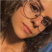 Maturata con 100/100 e lode presso il liceo linguistico