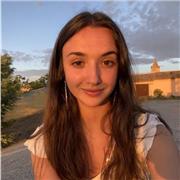 Profesora de euskera, lengua, matemáticas (aplicadas), apoyo en historia