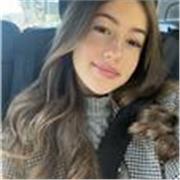 Ayudante con experiencia ya que he estado en esa misma situación, además dd mi buen trato con los niños. Ingles y Lengua