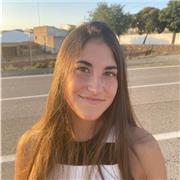 profesora de apoyo escolar para clases presenciales