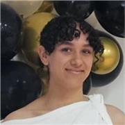 Soy estudiante universitaria y ofrezco clases de refuerzo académico de forma clara y estructurada. Me adapto al ritmo del alumno. 