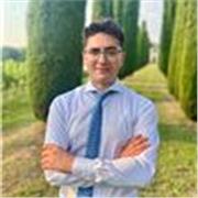 Studente di medicina al 6º anno bilingue certificato C1 Cambridge