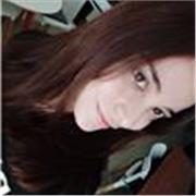 Estudiante de Educación Inicial, brinda apoyo escolar y ayuda en los deberes