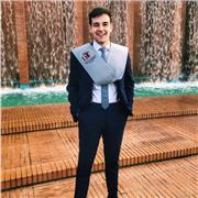 Periodista amante de la literatura y la lengua. Redactor de periódico y escritor. Clases para niños desde primaria hasta Bachillerato