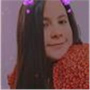 Profesora con más de 10 años de experiencia enseñando con amor